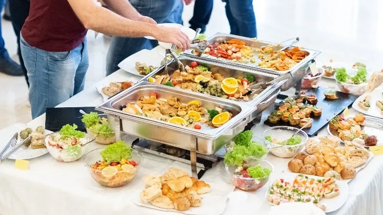 Can You Cook in a Chafing Dish 4